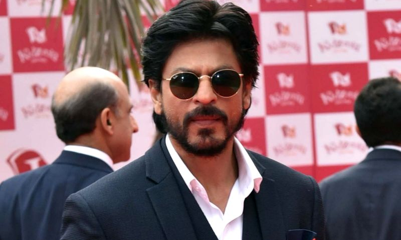 تنقید کرنے والوں کے لیے کنگ خان کا خاص پیغام