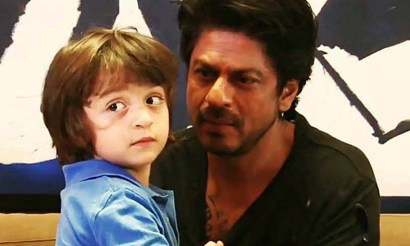 شاہ رخ خان بیٹے کے لیے ڈاکٹر بن گئے