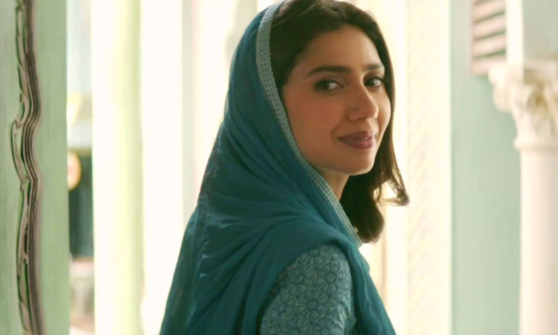 ماہرہ 100 کروڑ کلب میں شامل ہونے والی پہلی پاکستانی اداکارہ بن گئیں