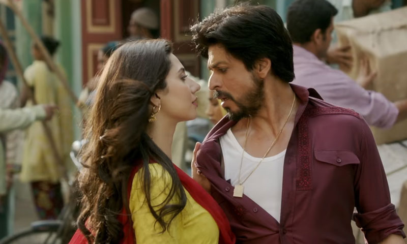 فلم'رئیس'کے گانے 'ہلکاہلکا'میں ماہرہ کے انداز ہی بدل گئے