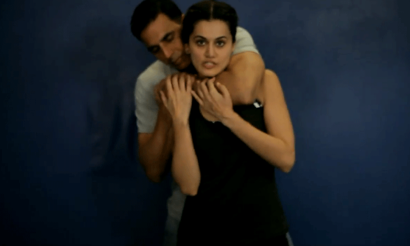 خواتین کے عالمی دن کے موقع پر اکشے کمار اور تاپسی پنوں کا خواتین کے لیے خوبصورت پیغام