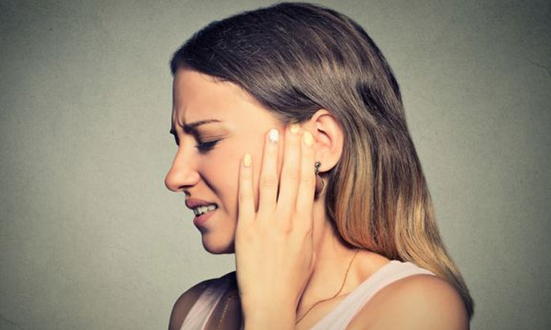 کان کے درد کودور کرنے کے 4 انتہائی کارآمد ٹوٹکے