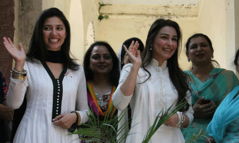 پاکستانی اداکاراؤں ریما اور ماہرہ خان کی ایک ساتھ لی گئی خوبصورت تصاویر