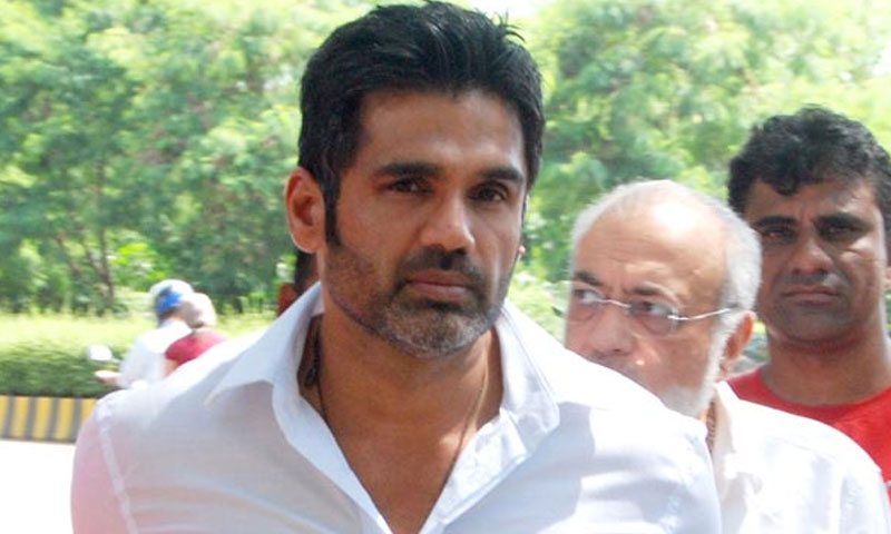 اداکار سنیل شیٹی&nbsp;کا قیمتی رشتہ انہیں ہمیشہ کے لیے چھوڑ کر چلا گیا