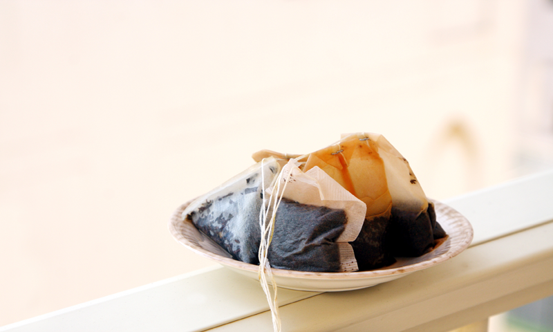 استعمال شدہ ٹی بیگز کے چار انوکھے اور کار آمد استعمال