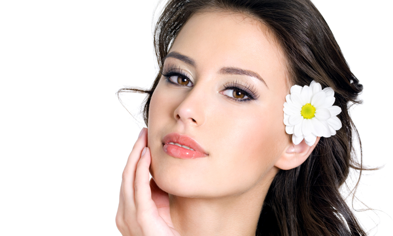 یہ 3 چیزیں لگائیں موسم گرما میں جلد کی حفاظت یقینی بنائیں