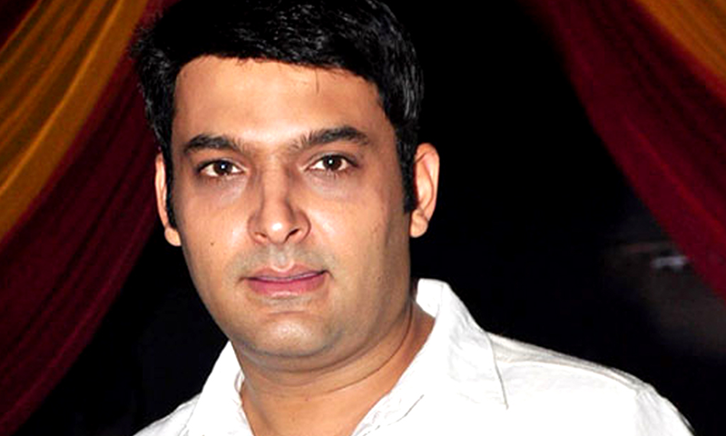 شو کی کامیابی کیلئے کپل شرما بے شرمی کی تمام حدود پھلانگ گئے