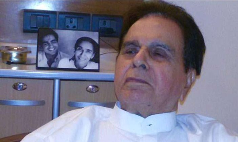 دلیپ کمار ایک بار پھر ہسپتال میں داخل ہوگئے