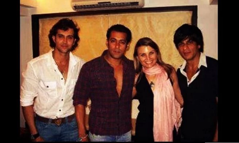 بولی وڈ اسٹارز کی کیمرے کے پیچھے لی گئیں 25 ان دیکھی تصاویر