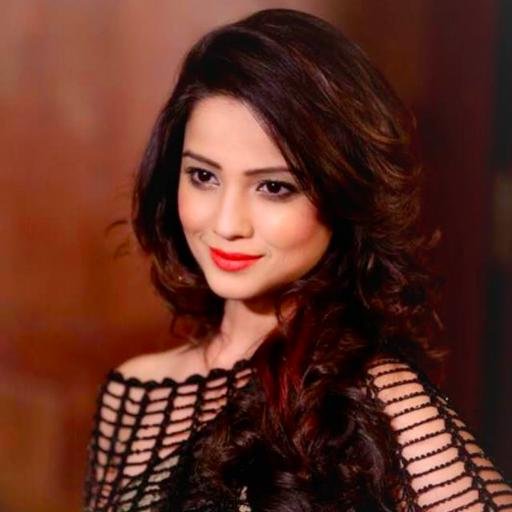 مشہور اداکارہ ادا خان کی چند انوکھی تصاویر