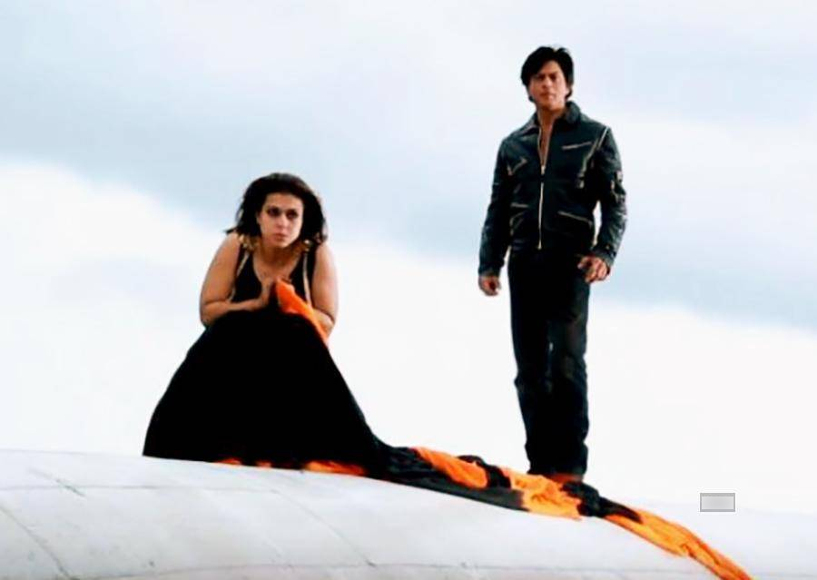 بولی وڈ اسٹارز کی کیمرے کے پیچھے لی گئی 22 نایاب تصاویر