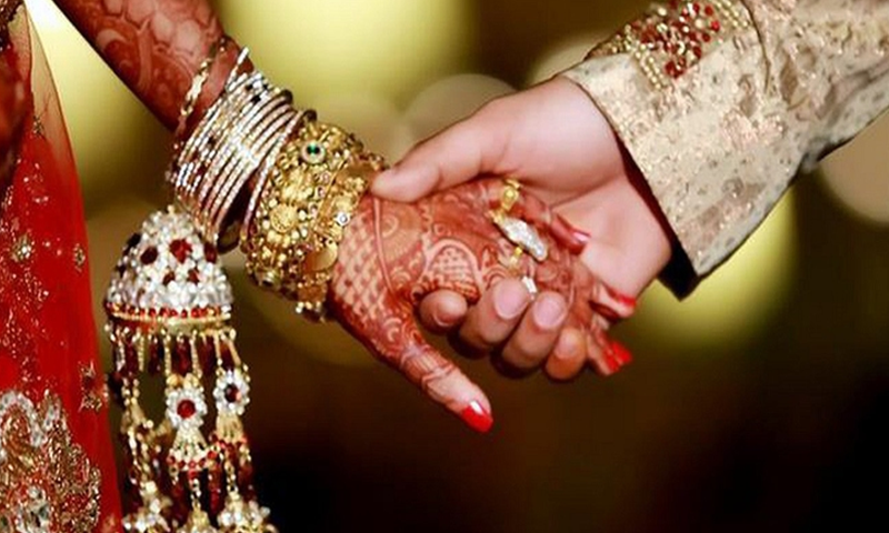 شادی کو یادگار بنانے والے 5 حسین اور یادگار تحفے