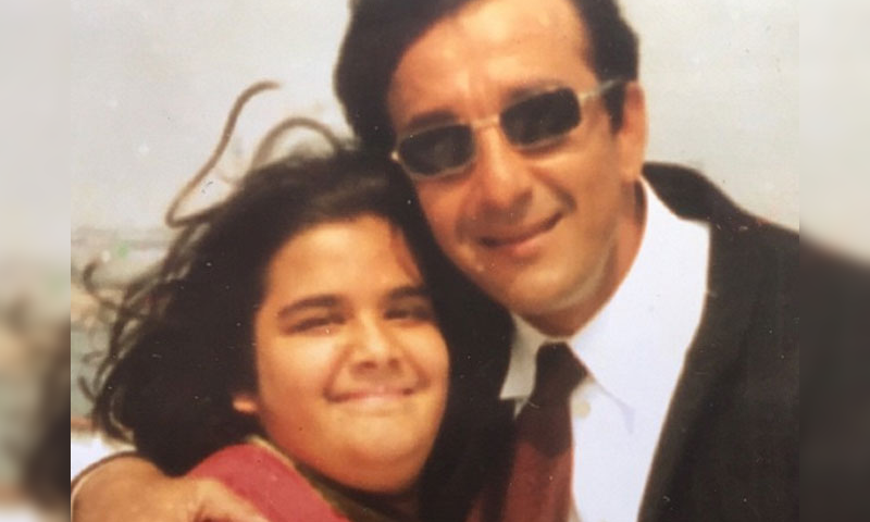 سنجے دت کی بڑی بیٹی تریشالا دت اب کیسی نظر آتی ہیں؟