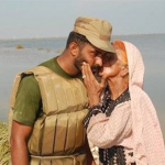 پاک آرمی کے جوانوں کی یادگار اور دل کو چھو جانے والی تصاویر