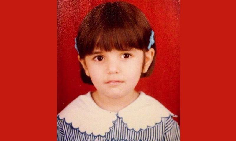 یہ کونسی معروف پاکستانی گلوکارہ ہے؟ جانیئے