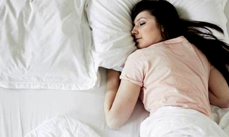 پیٹ کے بل  سونے کے نقصانات