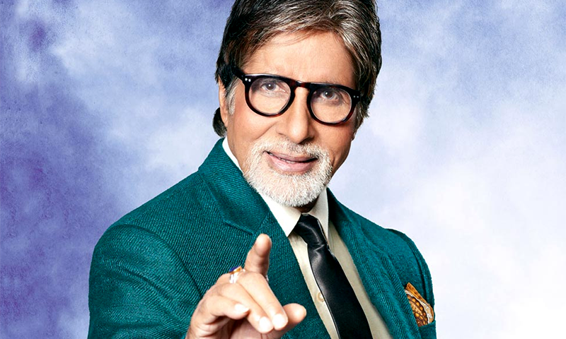 یہ کس فلم اسٹار کی تصویر ہے؟ پہچانیئے