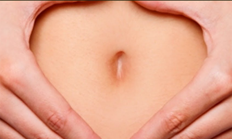 ناف پر تیل لگانا جادو کا کام