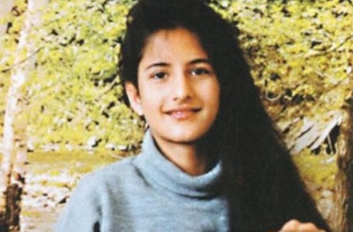 بولی وڈ اسٹارز کے ماضی کی 25 ان دیکھی اور نایاب تصاویر