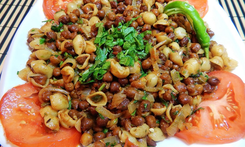 آج کی ریسیپی : چٹ پٹی لاہوری چنا چاٹ