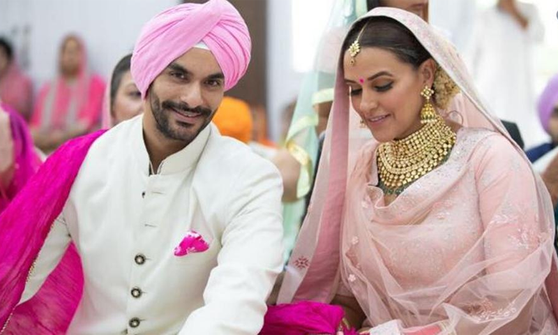 بولی وڈ اداکارہ نیہا دھوپیا شادی کے بندھن میں بندھ گئیں