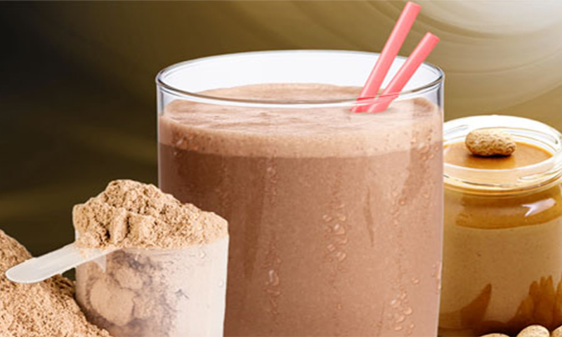 آج کا ٹوٹکا : مہنگے پروٹین کے ڈبے چھوڑیں بس ایک گلاس یہ شیک پی لیں