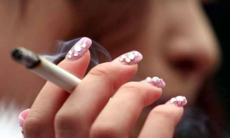 شوبز خواتین کا موٹاپے سے چھٹکارے کیلئے آئس کا نشہ کرنے کا انکشاف