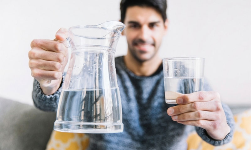 ایک سانس میں پانی پینے کے نقصانات