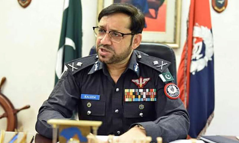 آئی جی سندھ کو ہٹانے کے معاملے پر سندھ حکومت اور پی ٹی آئی آمنے سامنے