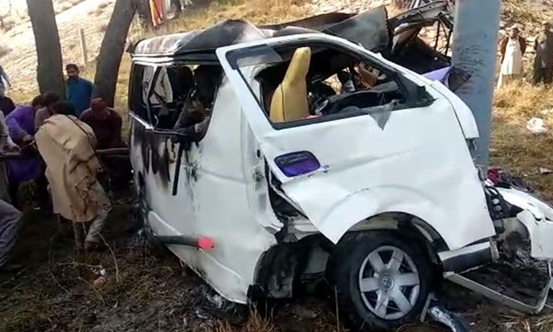 بھلوال میں وین میں آگ&nbsp;لگنے سے  11افراد جھلس کر جاں بحق، 7 زخمی