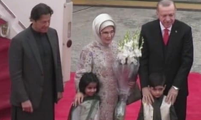 ترک صدر رجب طیب اردوان دو روزہ دورے پر پاکستان پہنچ گئے