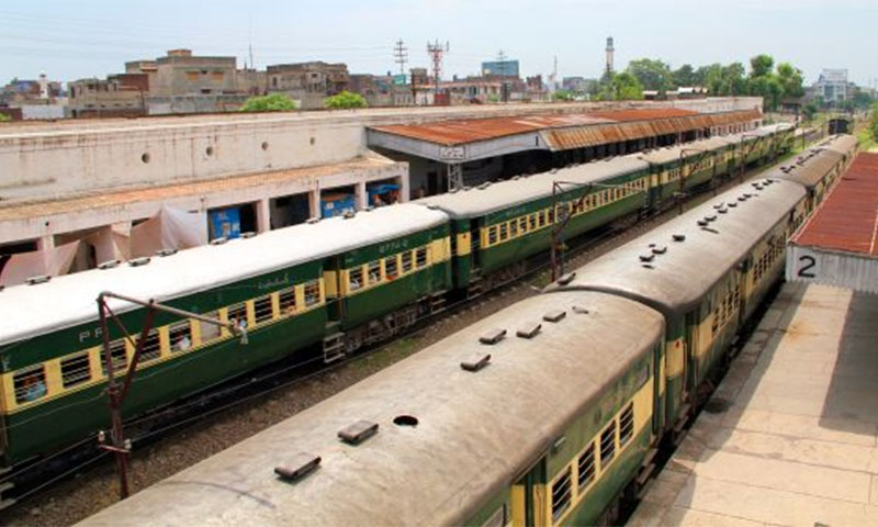 کورونا وائرس کا خطرہ:پاکستان ریلوے کا 8 ٹرینیں بند کرنے کا فیصلہ