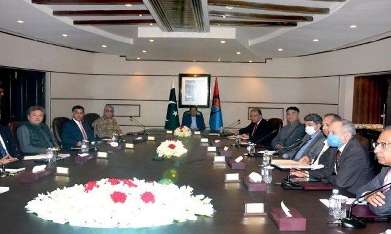 وزیر اعظم کا آرمی چیف کے ہمراہ آئی ایس آئی ہیڈ کوارٹرز کا دورہ