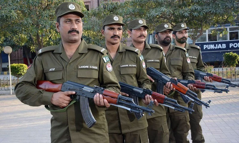 وزیراعلیٰ پنجاب کی پولیس میں 10ہزار اہلکار بھرتی کرنے کی منظوری
