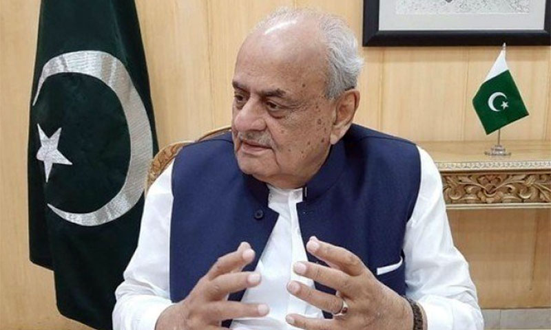 وفاقی وزیر داخلہ کی شہیدپائلٹ سجاد گل کے گھر آمد ،اہلخانہ&nbsp; سے تعزیت