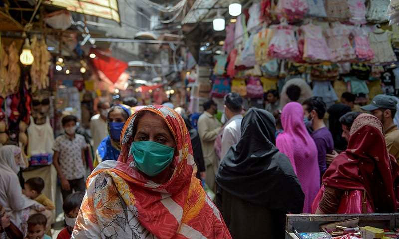 حکومتِ پنجاب کا ہفتے میں4دن مارکیٹس اور شاپنگ مالز کھولنے پر غور