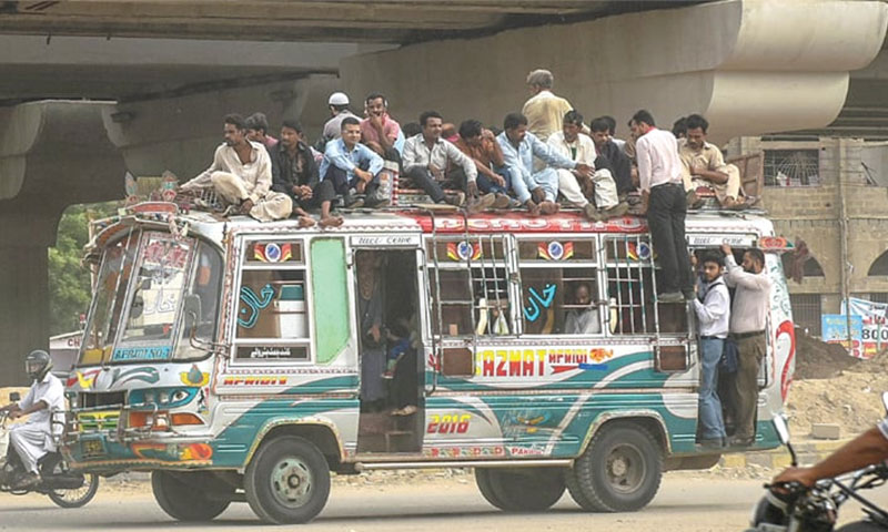 کراچی سمیت سندھ بھر میں کل سے پبلک ٹرانسپورٹ &nbsp;کھولنے کی اجازت